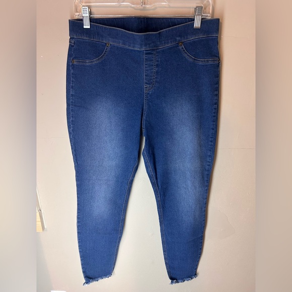 Women’s Dark Wash Skinny Jeggings With Distressed Bottoms Size L - Picture 1 of 7